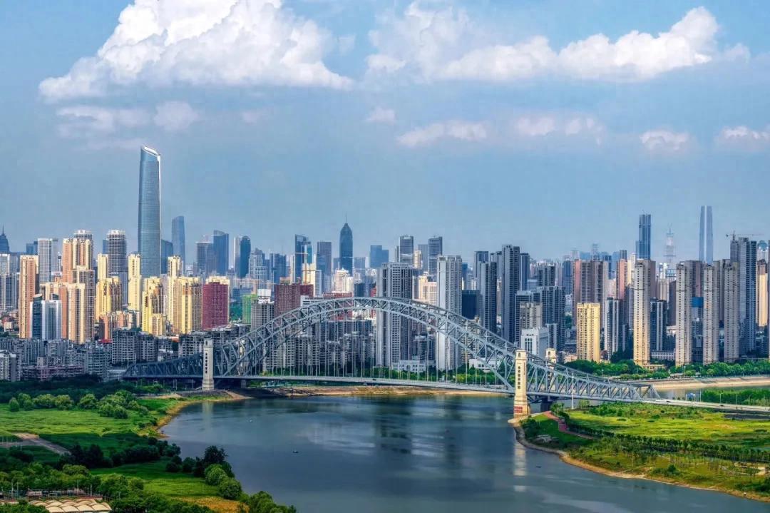 买房时，售楼员总推荐8至10层？原来背后藏着这些“小心思”
我表弟上个月去看房，