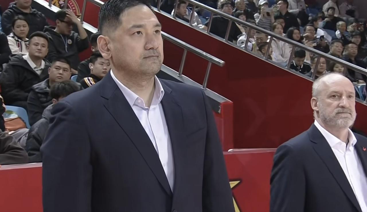 这场球十分的诡异，大概界是辽宁压根儿就不想赢，而让给自己的东队兄弟的吧！昨晚吉林