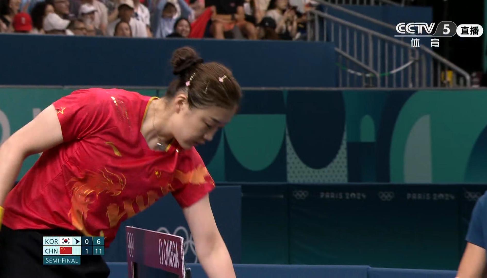 陈梦还是非常稳第一局11:7 第二局11:6 总比分2:0#陈梦vs申裕斌# ​