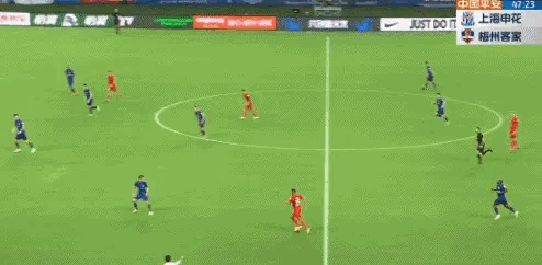 一条龙的游戏，竟然把神勇的马镇给欺骗了[what]，该你入本轮五佳球吧？