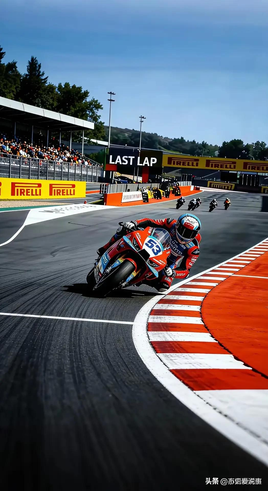 张雪机车最近可以说是网络界的顶流都不为过，按照以往商业逻辑，绝大多数人都以为他要