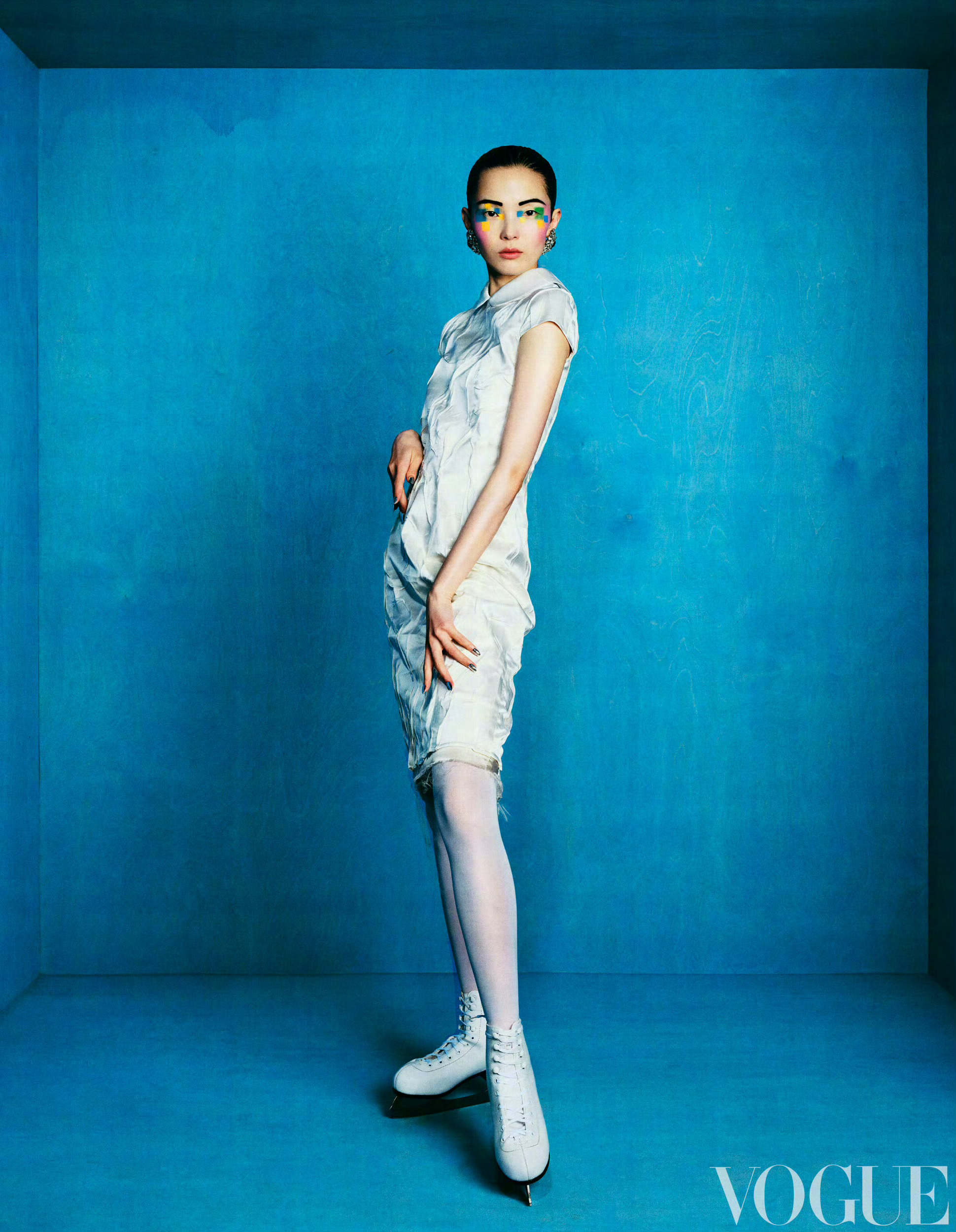 雎晓雯三次VOGUE开季封面变化 三次开季封面，见证雎晓雯从俏皮到沉静再到松弛的