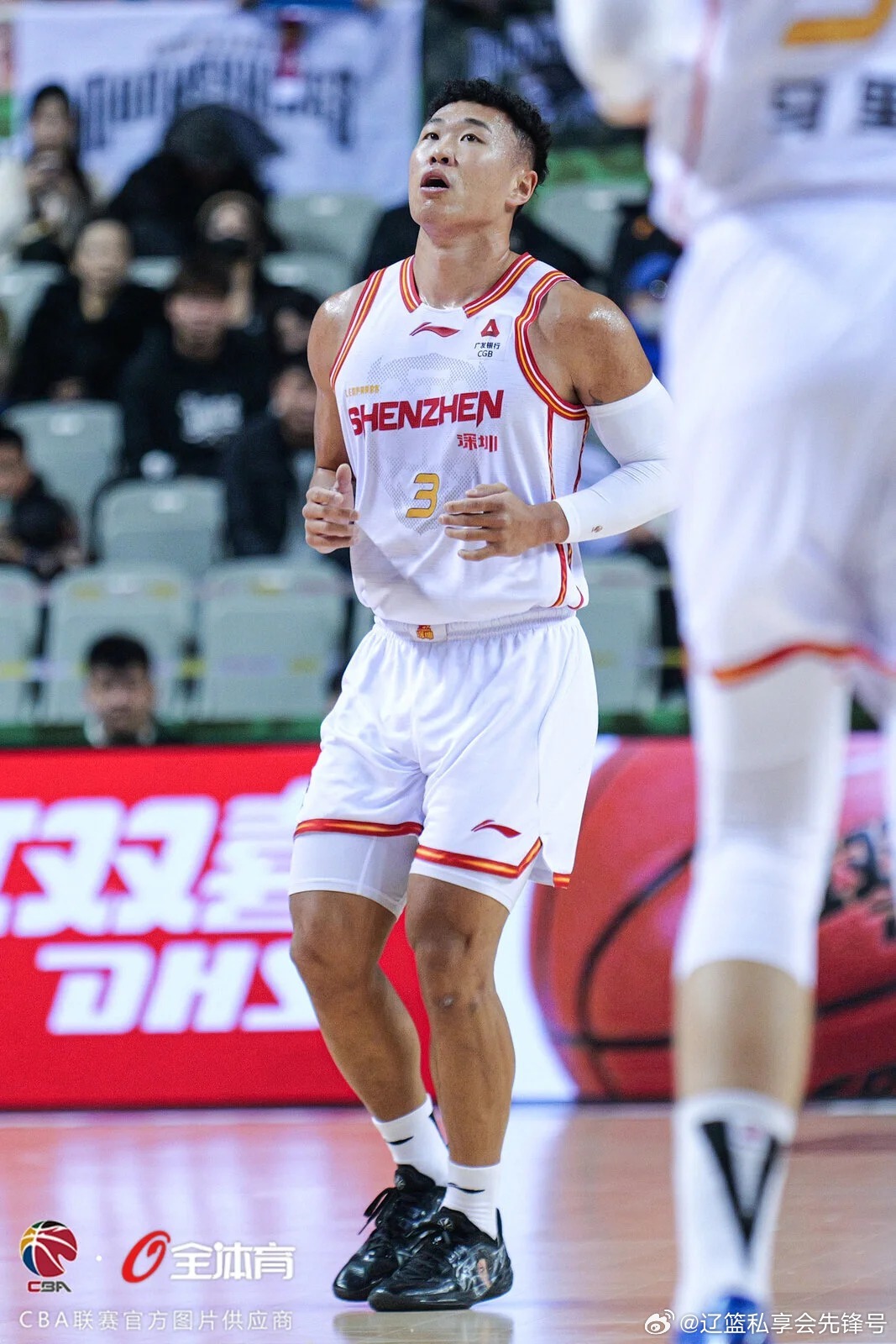 杨鸣在线 “甩锅”贺希宁：我下课全因贺希宁！CBA全明星周末首日，前辽宁男篮主教