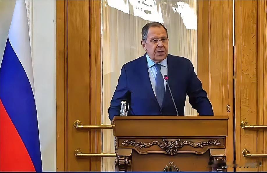 1月8日上午的最新消息，速报，全都不容错过，第八条： 俄方要求美方保障被扣油轮俄