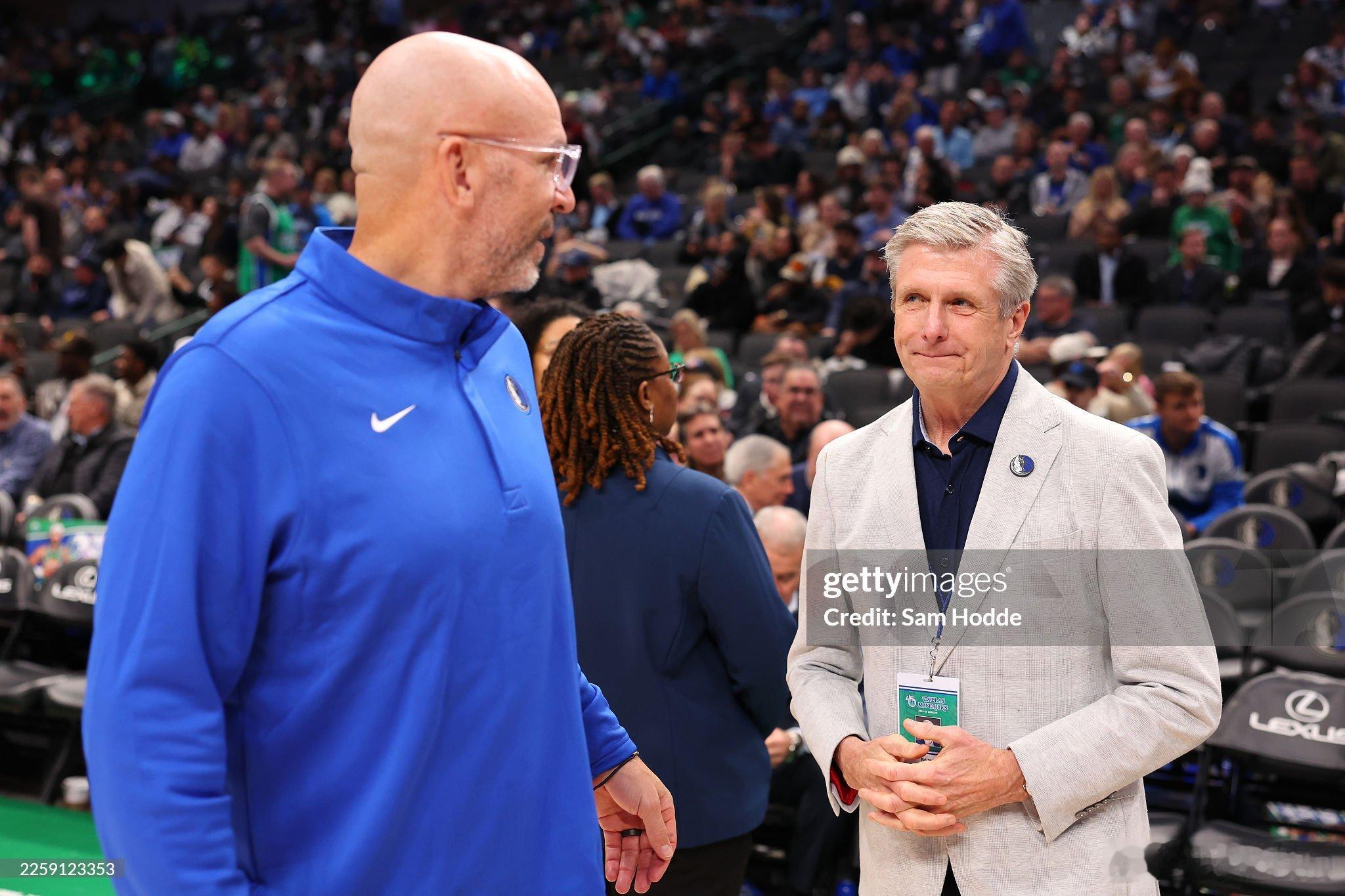 MFFL CBS发布了管理层排行榜，我牛排在第27位。前五位分别是雷霆、凯尔特人
