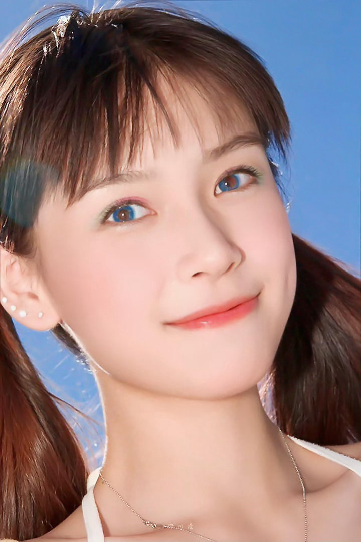 青涩灵动 优越骨相与生俱来Angelababy13岁旧照