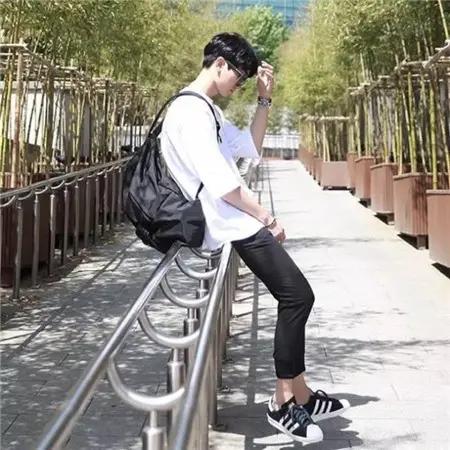 央企应聘全流程：
求职规划～职业测评～匹配岗位～智能选岗～简历优化～网申指导～笔