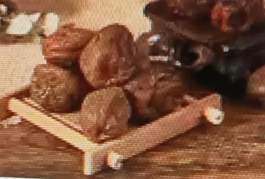 玩不好的人可得留意啦，肝脏健康很重要，多吃这些食物能让肝脏慢慢变好。像菠菜炒肉、