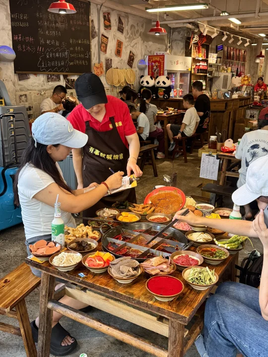 成都…来成都就为了这一口老火锅