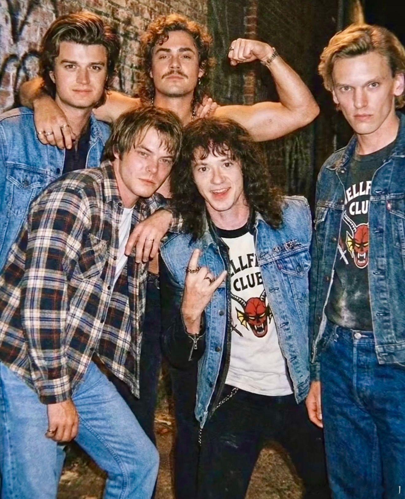 未曾预料到的一张《怪奇物语》合影 怪奇物语跨年电影愿