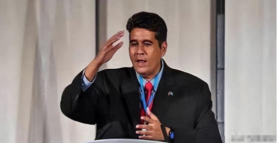 “中国你别逼我，我有权选择跟台湾当局做“朋友”，你管不着”帕劳总统惠恕仁最近在新