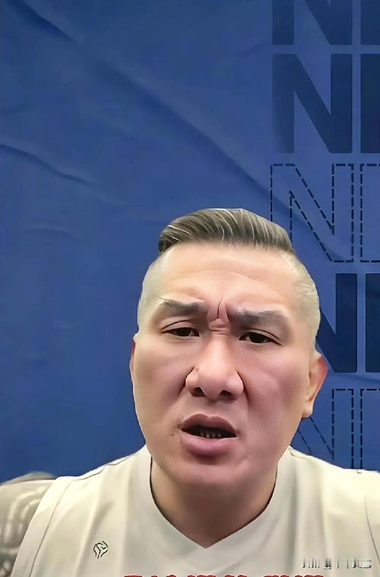 馆长好样的，他说：“赖清德可以讲台独，我为什么不可以讲统一，反正早晚要统一的。”