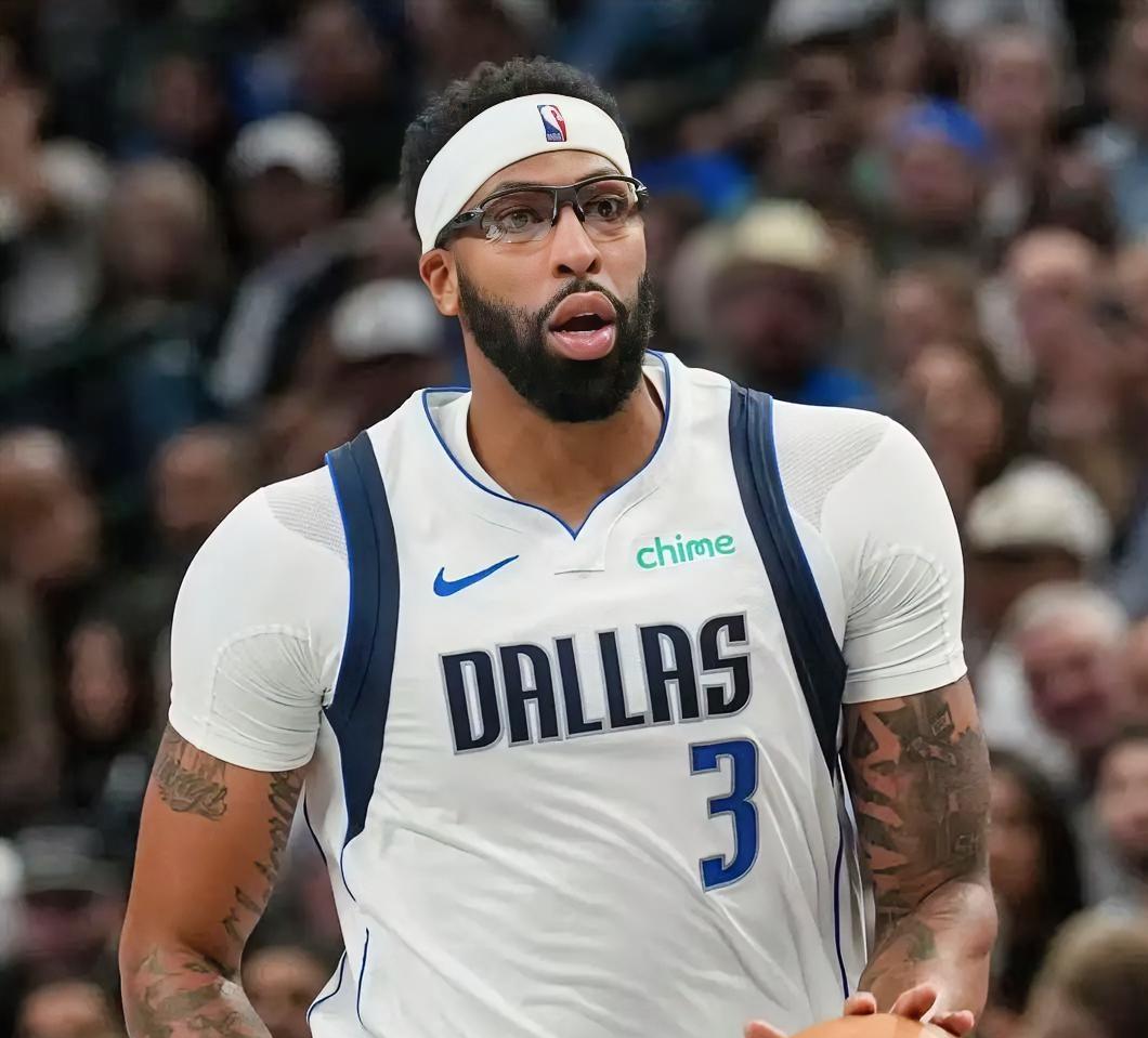 Chris Haynes: 安东尼-戴维斯预计会在交易截止日前被交易！

浓眉本