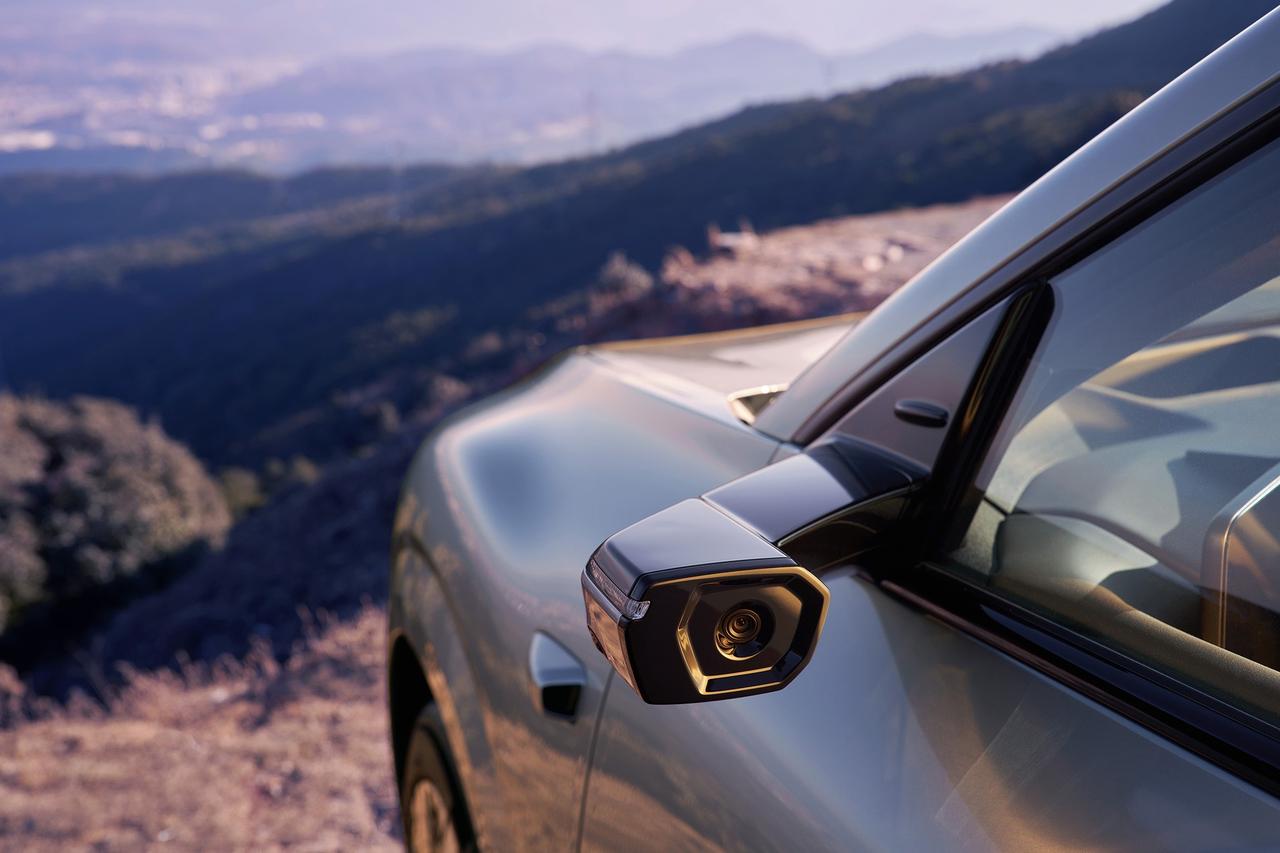 你有多久没有抬头看过星星了？奥迪E7X智慧座舱首次亮相，用一个“露营观星模式”将