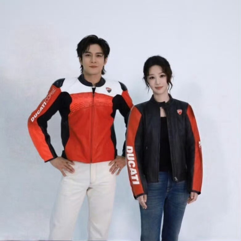 杨紫韩东君机车服造型杨紫韩东君机车造型 杨紫韩东君拍了落地签，还是机车造型，太飒