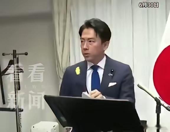 日本开始报复了？五轴联动机床和量子计算配套设备，限制对华技术输出！小泉进次郎日前