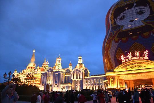 套娃主题酒店
胆子小的别去哦
内蒙古呼伦贝尔的满洲里市，有一家俄罗斯套娃主题酒店