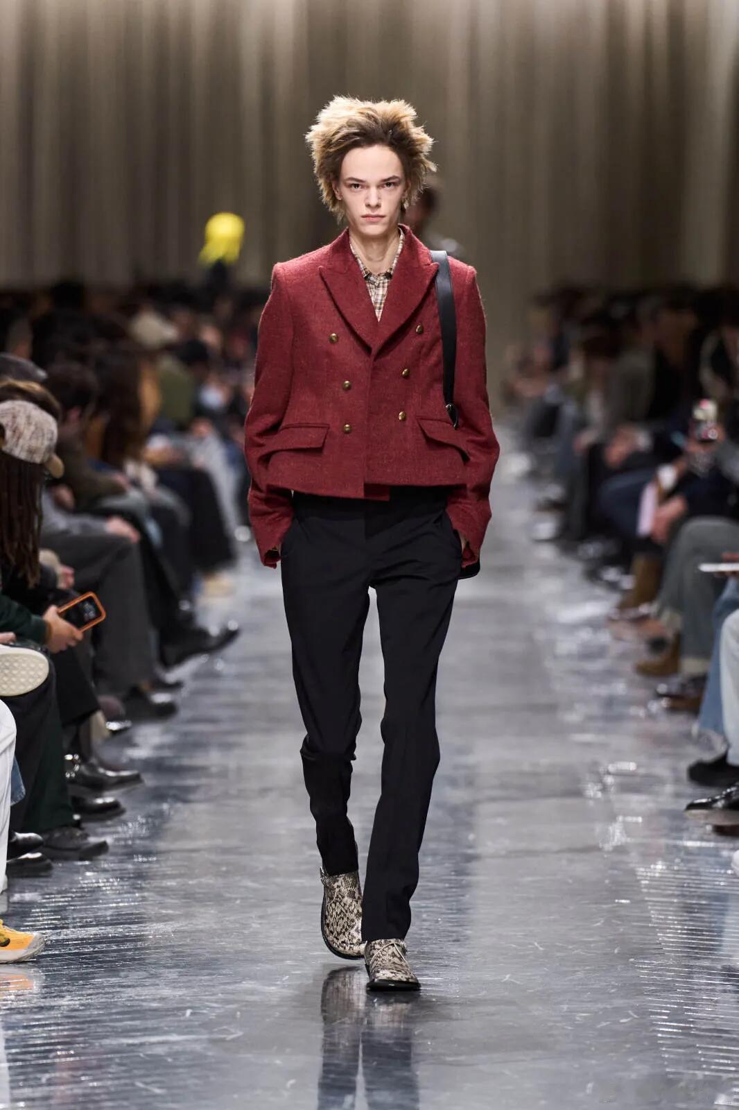 巴黎时装周启幕，Jonathan Anderson 携入主后首个男装系列——Di