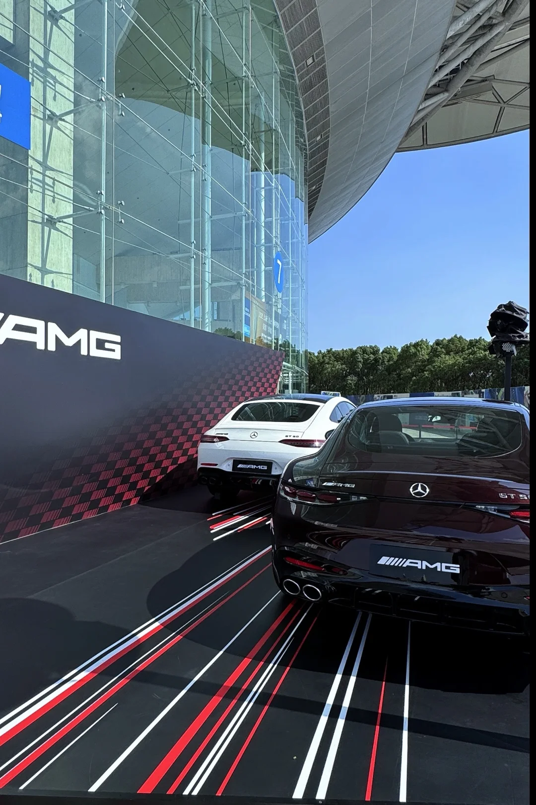 当三叉星徽遇上AMG，优雅与狂躁，终于找到完美平衡 大势向好一路奔驰税...