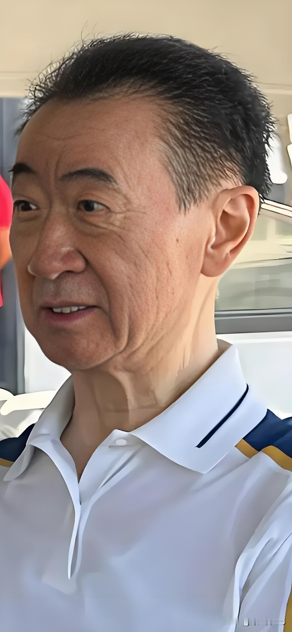 王健林 假若某天扛不住倒下了

那近6000亿的窟窿，到底由谁来填？

很多人会