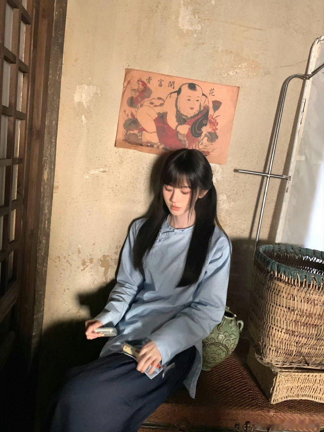 鞠婧祎 jjy鞠婧祎露芜衣 jjy鞠婧祎姜黎非 从来都不是命运来选择 而是我选择