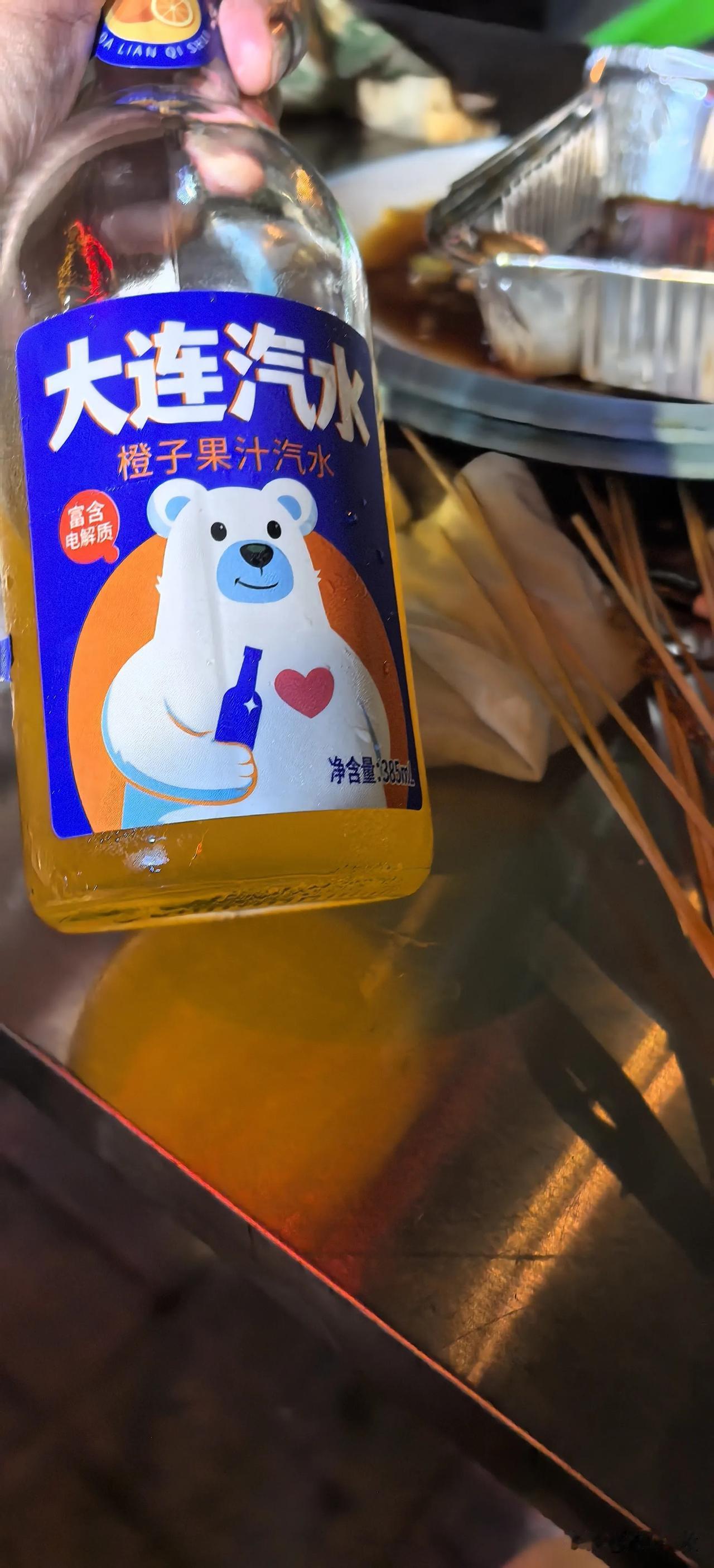 分享城市新鲜事在锦州，怎能不吃锦州烧烤？没想到的是，酒足肉饱之后，大家一致同意，
