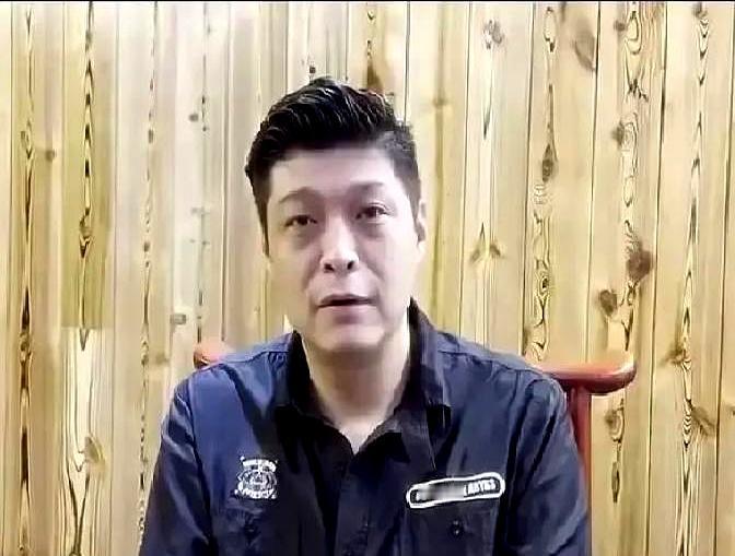 房租断供那天，他回德云社了
 
15年前，刘云天跟着曹云金一起离开郭德纲，想闯出