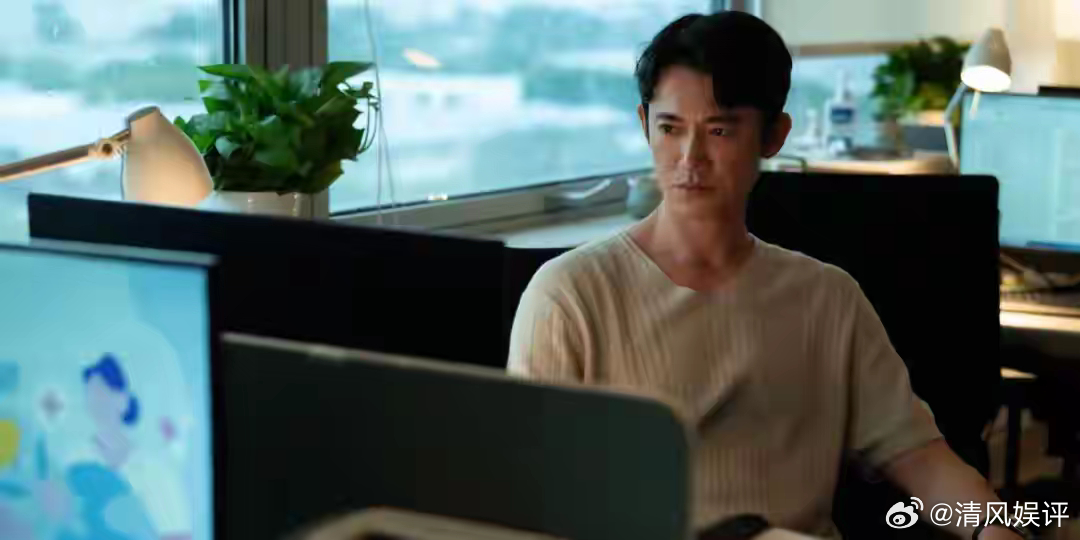 1.绝大部分二线男艺人，现在找上门的项目好多都是男配，已经没有什么男主本了。2.