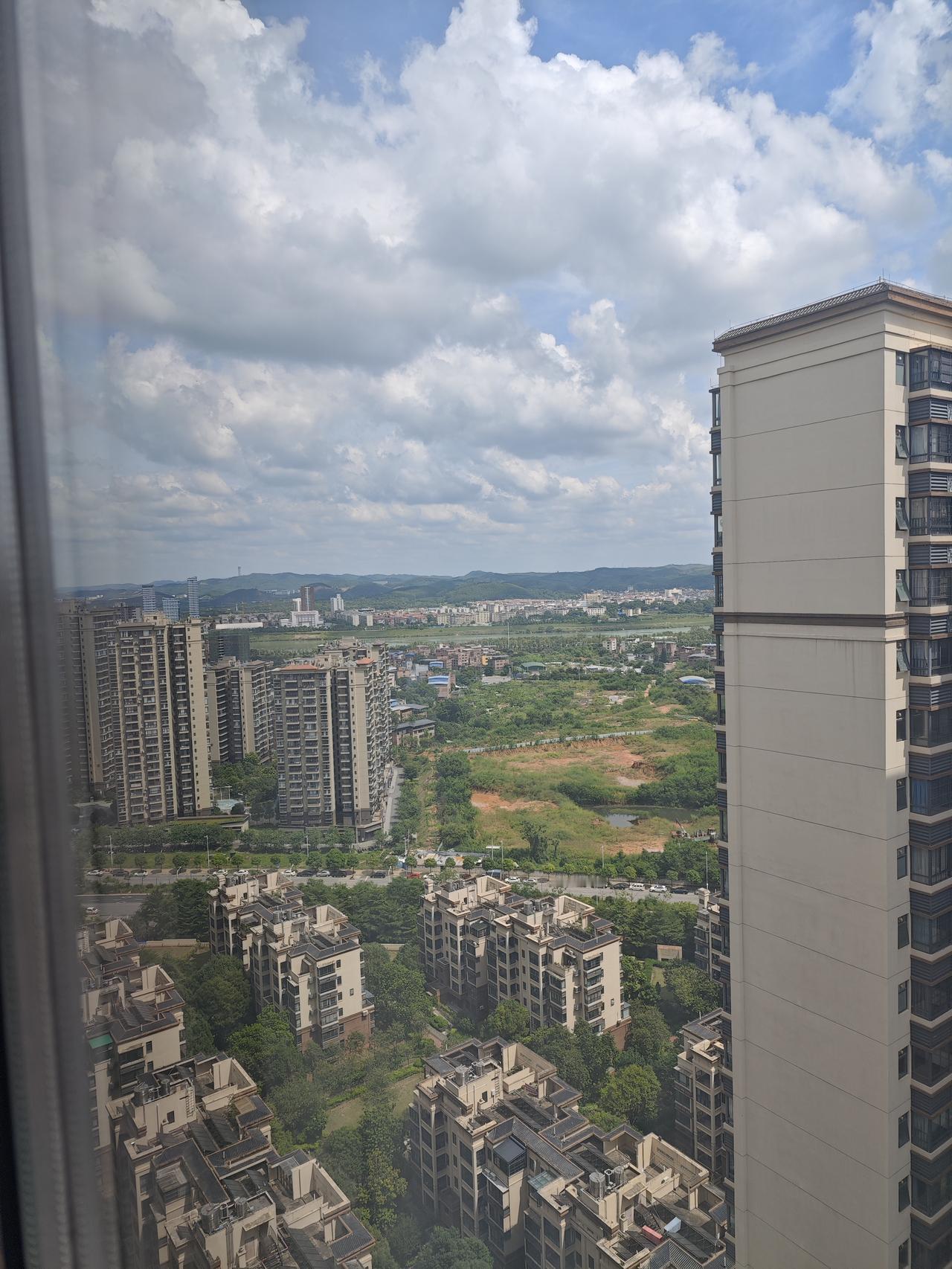 晒一张相册里的天空吧