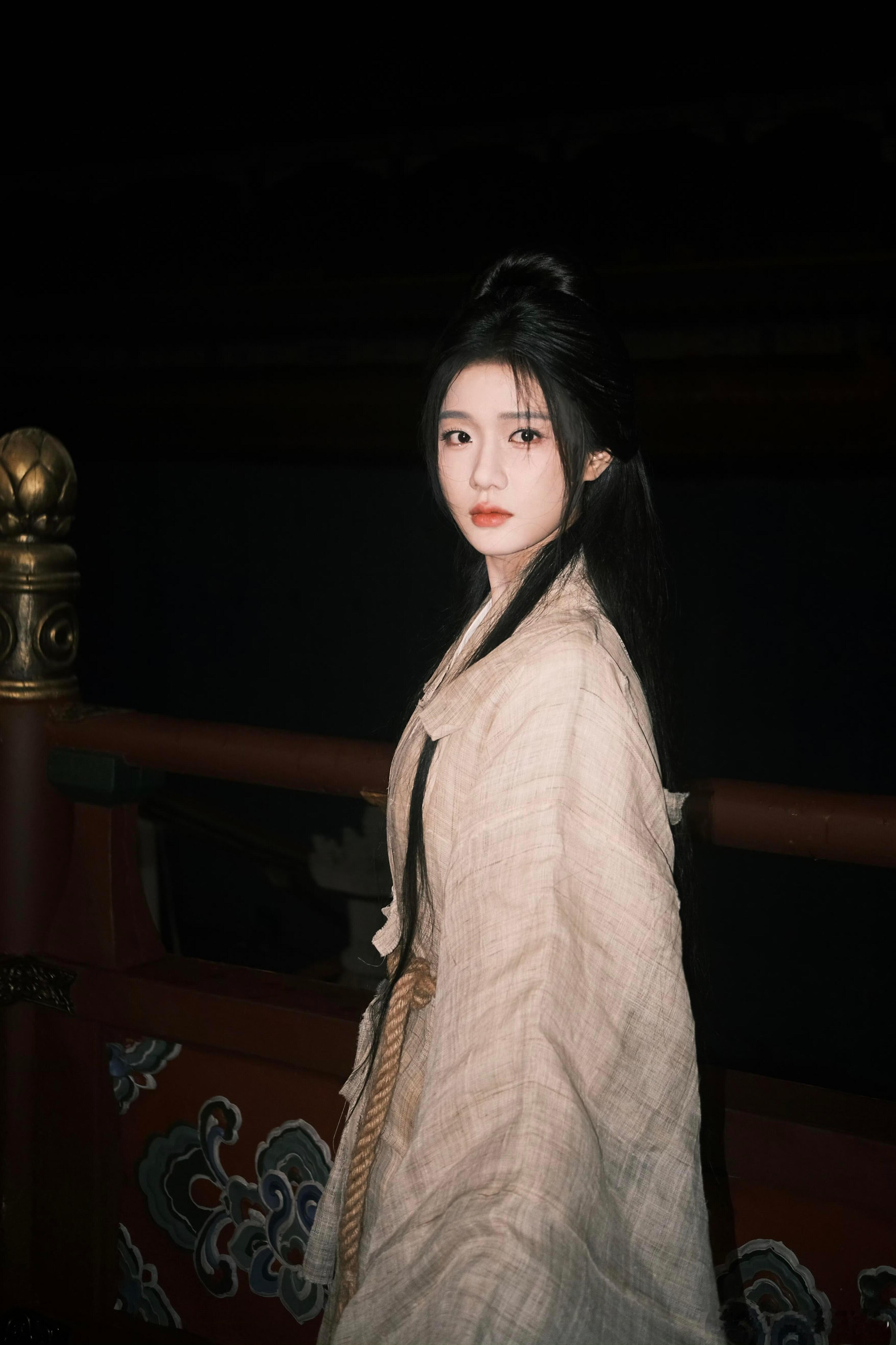 我的妈耶！这俩人就像真谈上了一样啊！柯宇啊姐没空心疼你了！我先心疼心疼我自己吧！