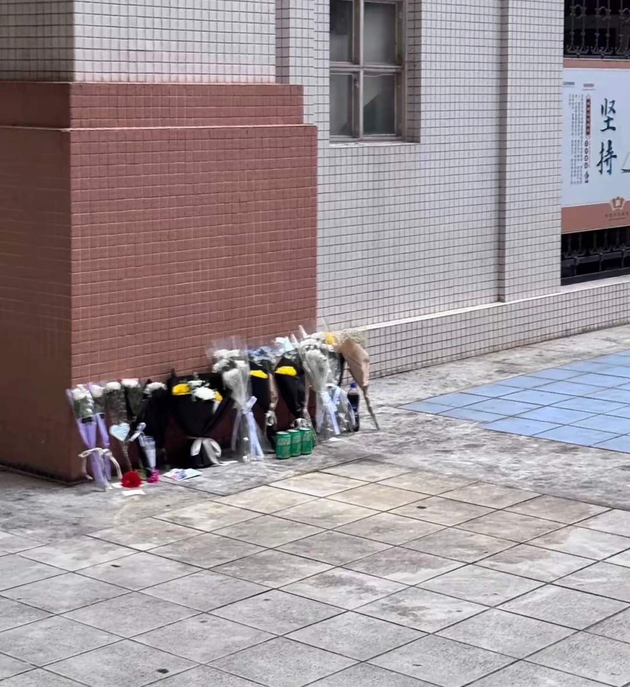 南方医科大学跳楼实在令人扼腕痛心。八年漫漫求学路，距离毕业仅仅只剩一年，大好的年
