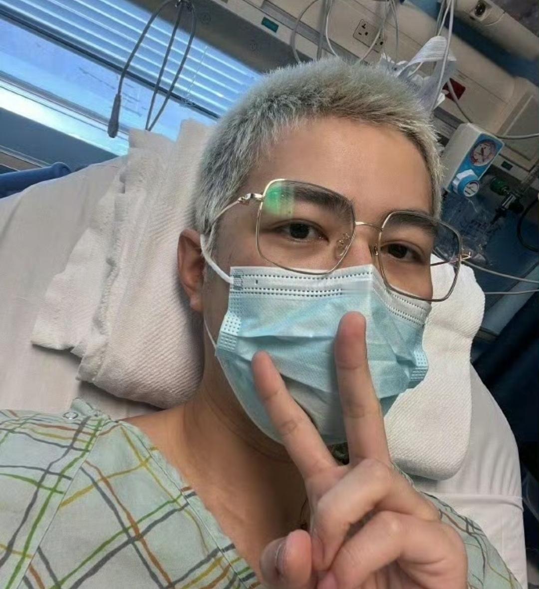 陈学冬真的是内娱第一倒霉蛋实锤了。
 
自己从头到尾干干净净没半点黑料。

结果