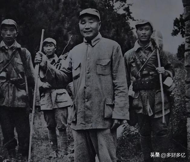 1947秋大别山绝境！刘伯承一句爆粗，半个月连打两胜，扭转中原战局！
 
194