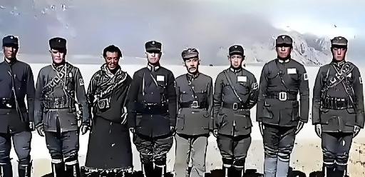 1950年，解放军接管新疆边境一哨所，发现8名国军已经驻守4年，因为国民党溃败，