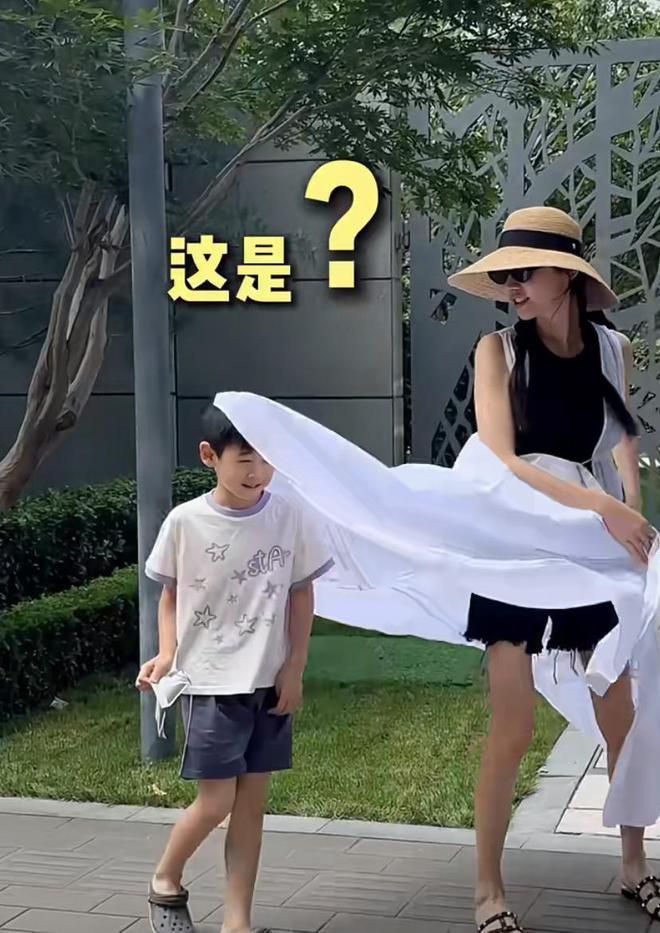 韩国女星秋瓷炫嫁到中国后备受喜爱，她和丈夫于晓光育有一子。秋瓷炫努力学中文，与网