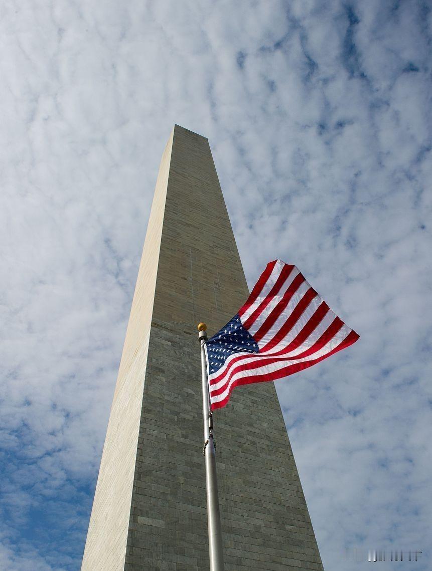 美国务院敦促在俄公民紧急撤离 美俄对峙与俄乌冲突风险交织

来源:心灵暴风雨
