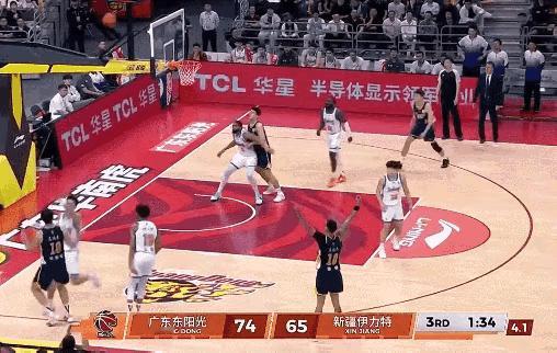 崔永熙复出第二场，逐渐找回比赛感觉，比赛状态明显提升。
依然未首发出场，替补出战