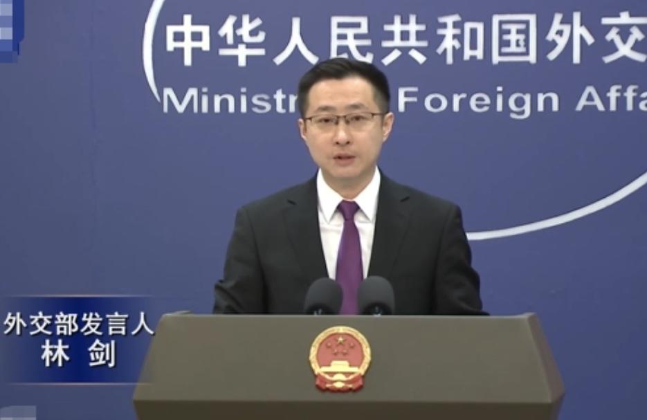 最近，瓜达尔港突然成为了全球关注的焦点。

这个曾经的渔村，如今已变身为一个战略