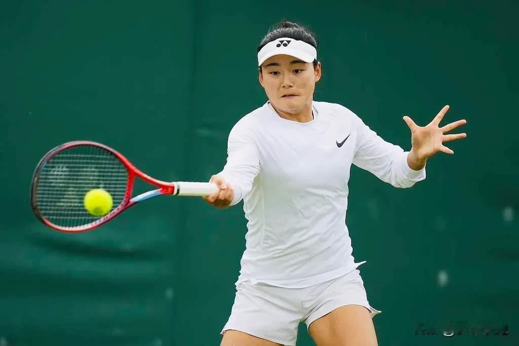 王雅繁继朱琳之后止步WTA250🇬🇧诺丁汉女单第一轮，她以3-6、3-6不敌