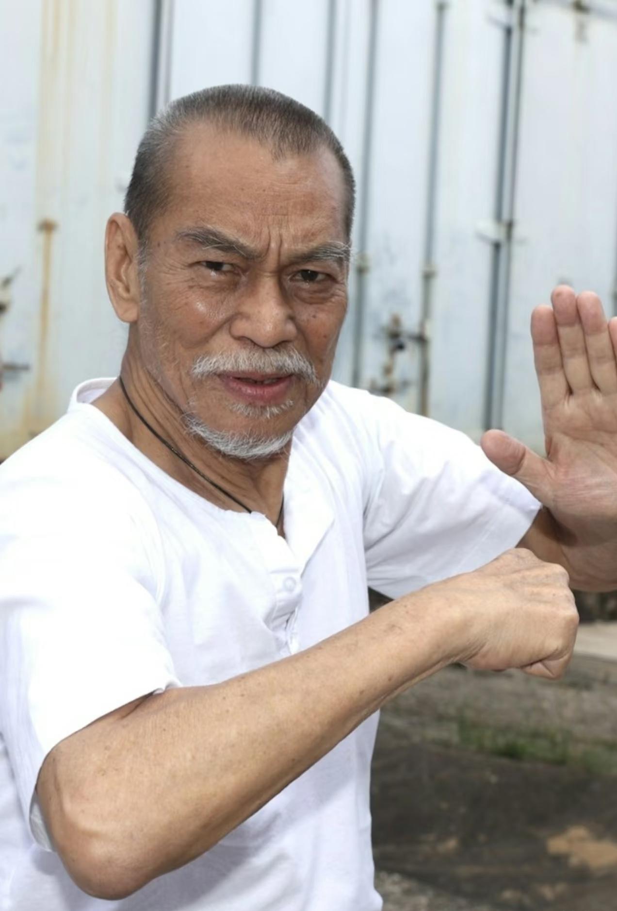“武打巨星”陈观泰去世了，
他给所有中老年人都提了个醒，
那就是，想要长寿，就千