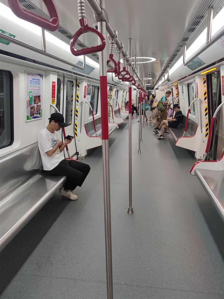 小型的地级市会有建地铁那天么？
在国内一个城市发展到什么程度才能建地铁
之前就我