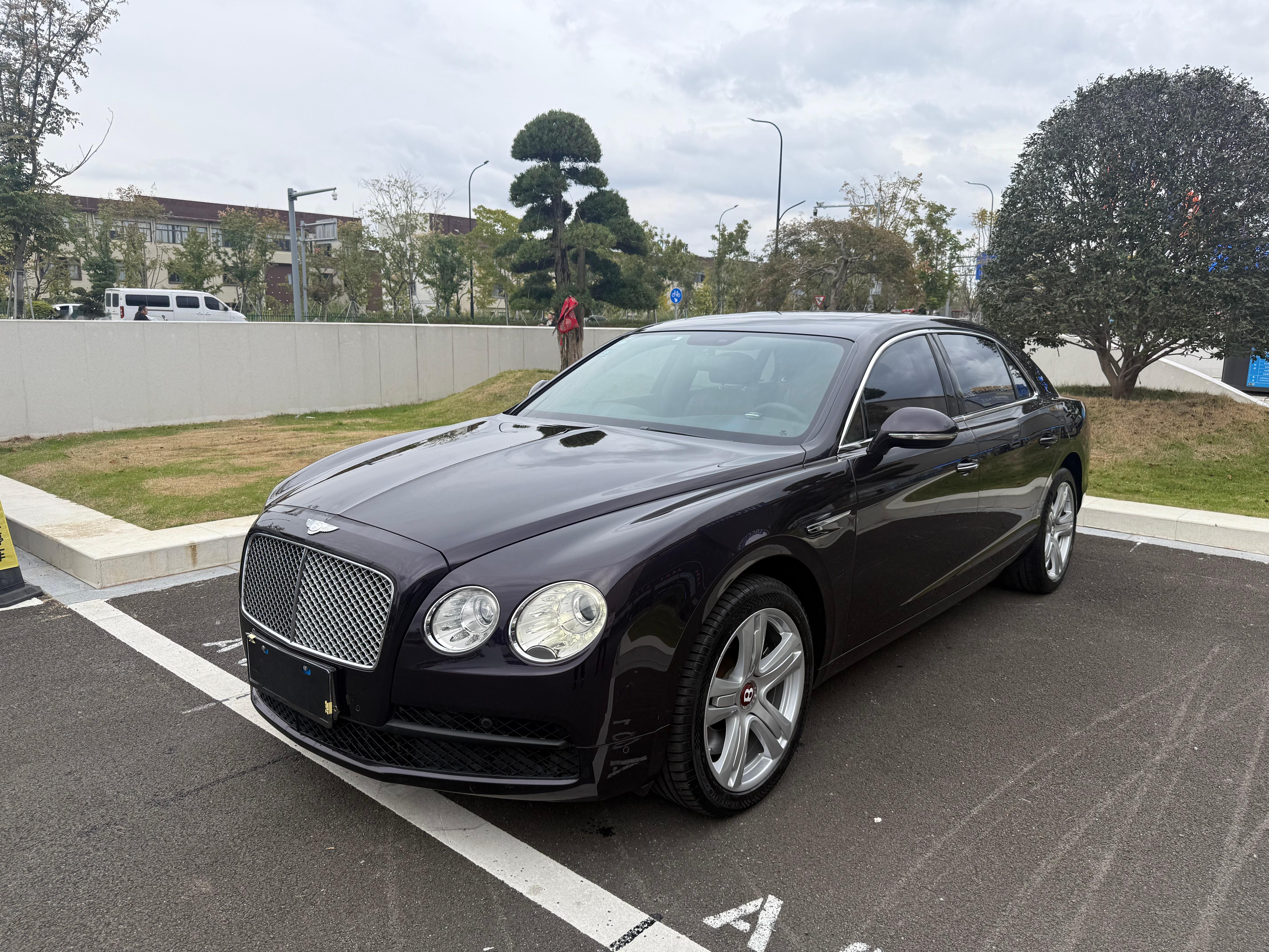 宾利飞驰已通过豪车检第三方检测，豪车检测一次就是几千，普通小轿车检测一台200块