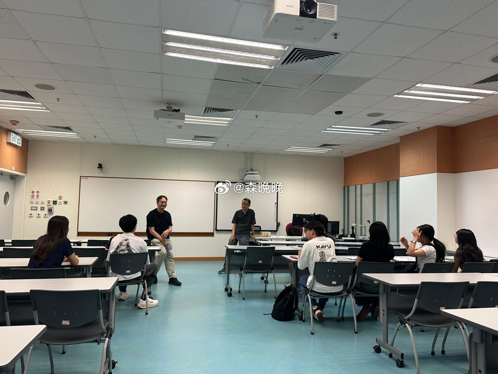 所有人才计划第一步拿到的都是香港非永久居民签证，不是永居。后面通常居住连续7年，