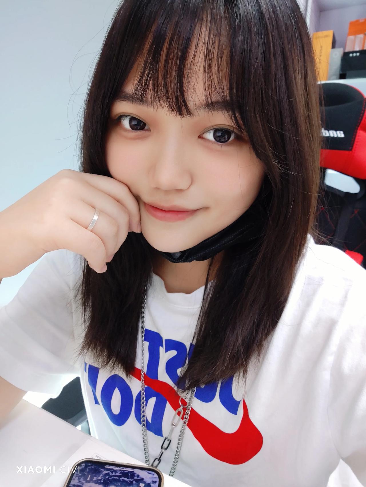 女生快点冲小米civi，直接换头，而且还很真实！！！