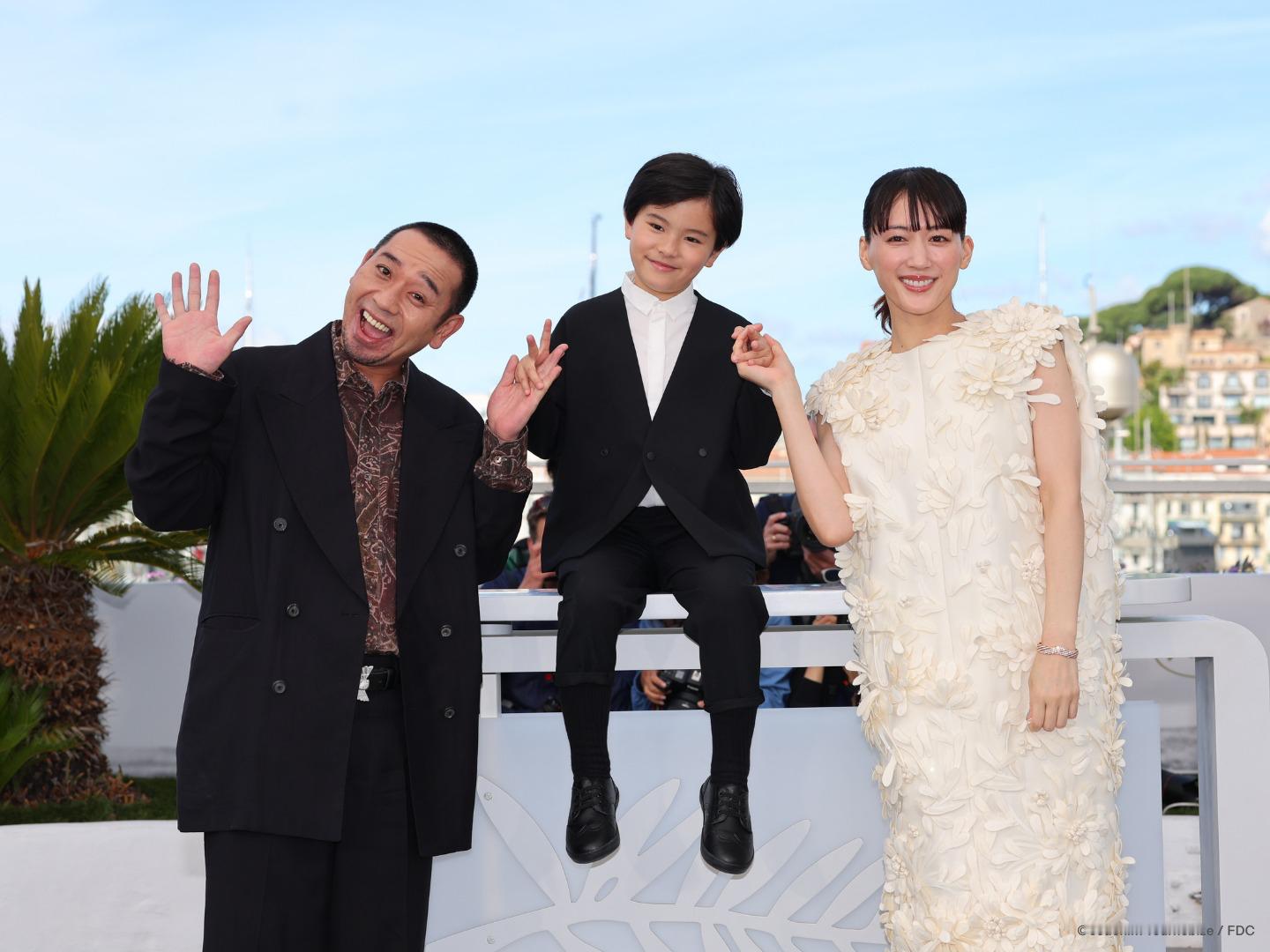 戛纳电影节 主竞赛单元影片《盒子里的羊》Photocall。导演是枝裕和携主演桑