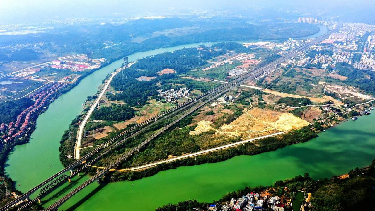 百色财政表现出色！

2025年百色的地方财政收入为165.18亿，增长6.1%