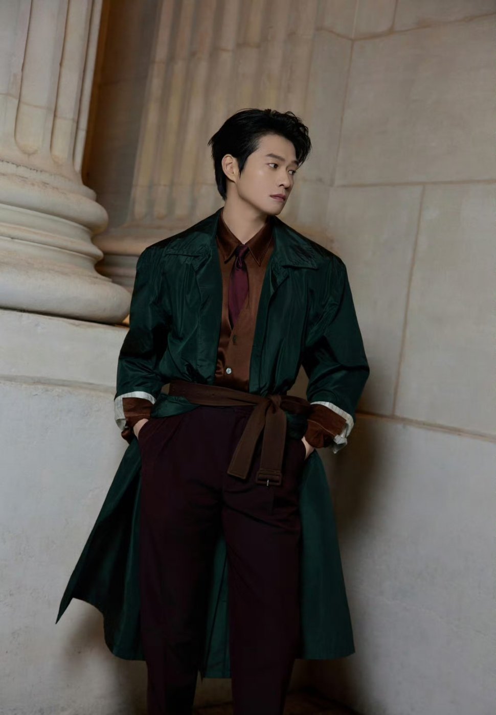 悬疑剧《红掌》深度接触魏大勋 