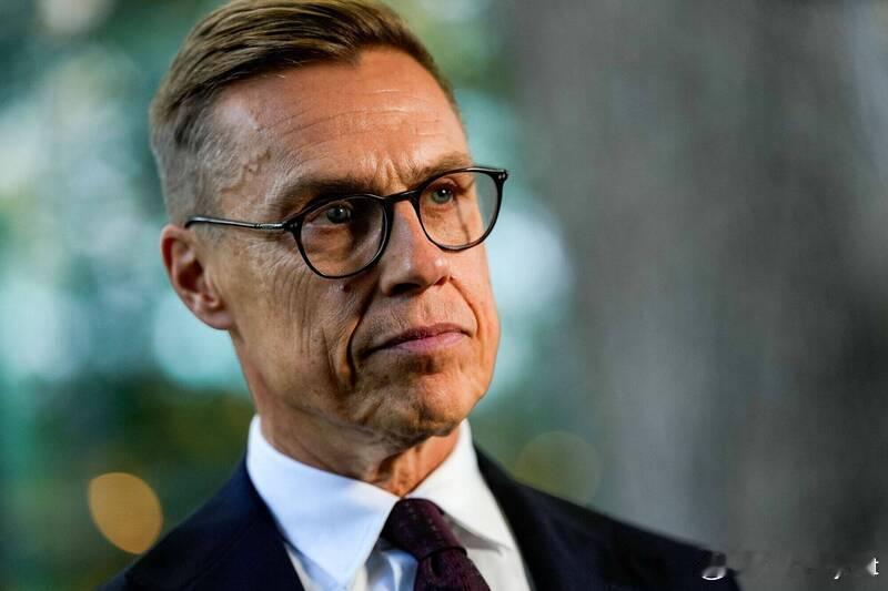 【特朗普宣布重启核试验 芬兰总统：核武“新时代”已开启】海外新鲜事 美国总统特朗