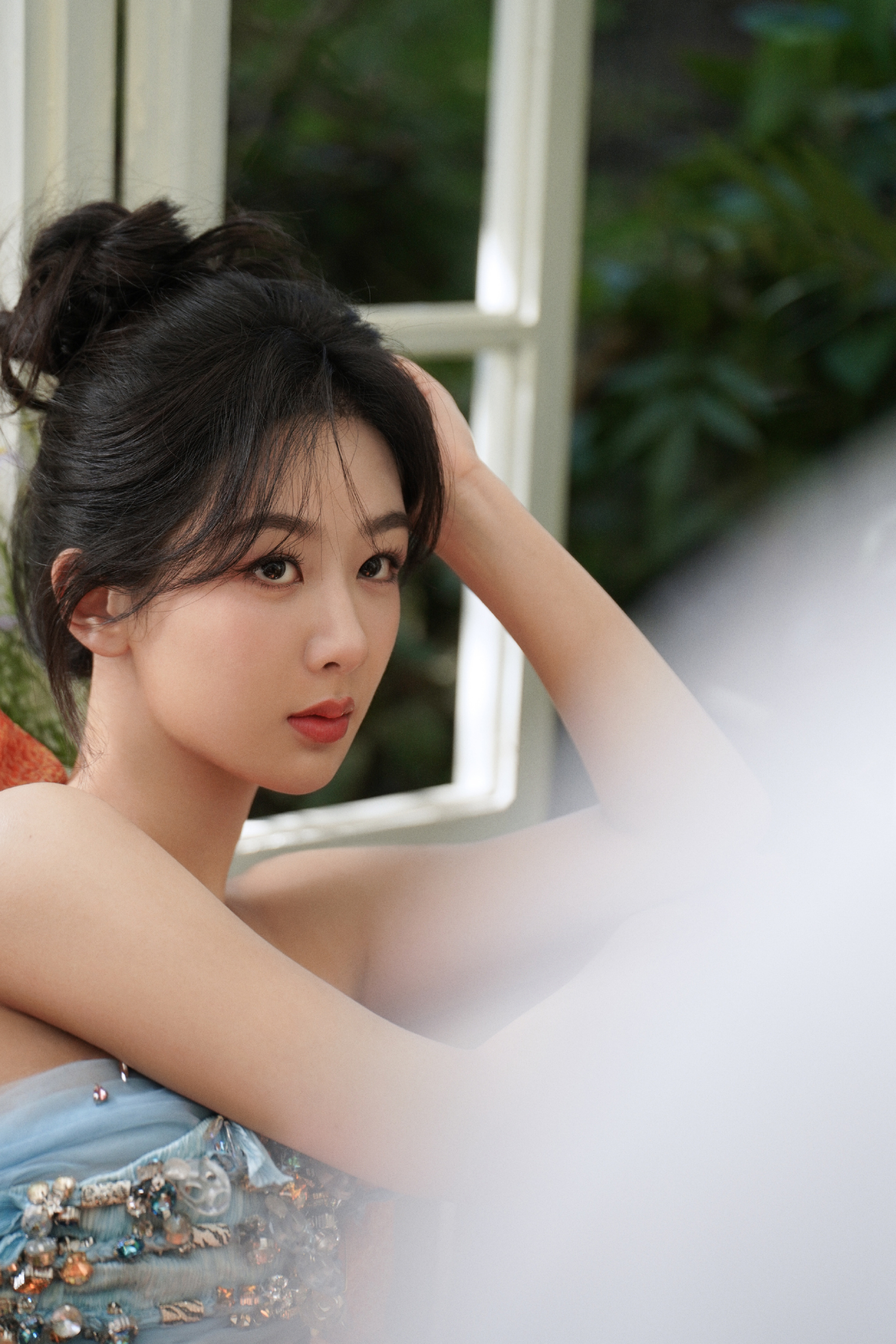  [抱一抱]#杨紫小夭# 💜喜欢那些闪光的东西，比如晶莹的雪花，天上的星星，还