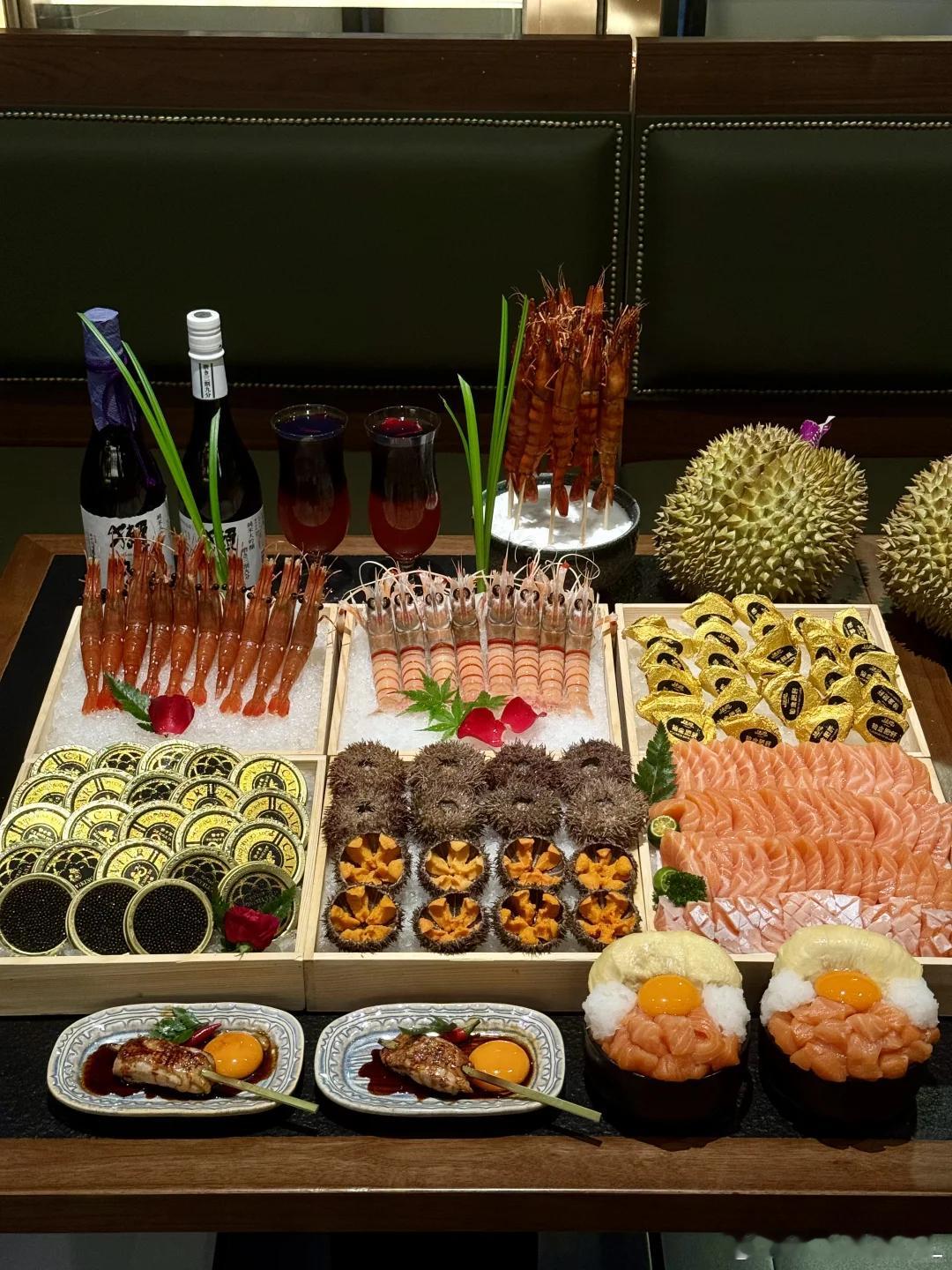 昆山觅食｜大西门这家日料直接封神铺满整桌刺身拼盘，鳌虾、海胆、鱼子酱不限量流心蛋